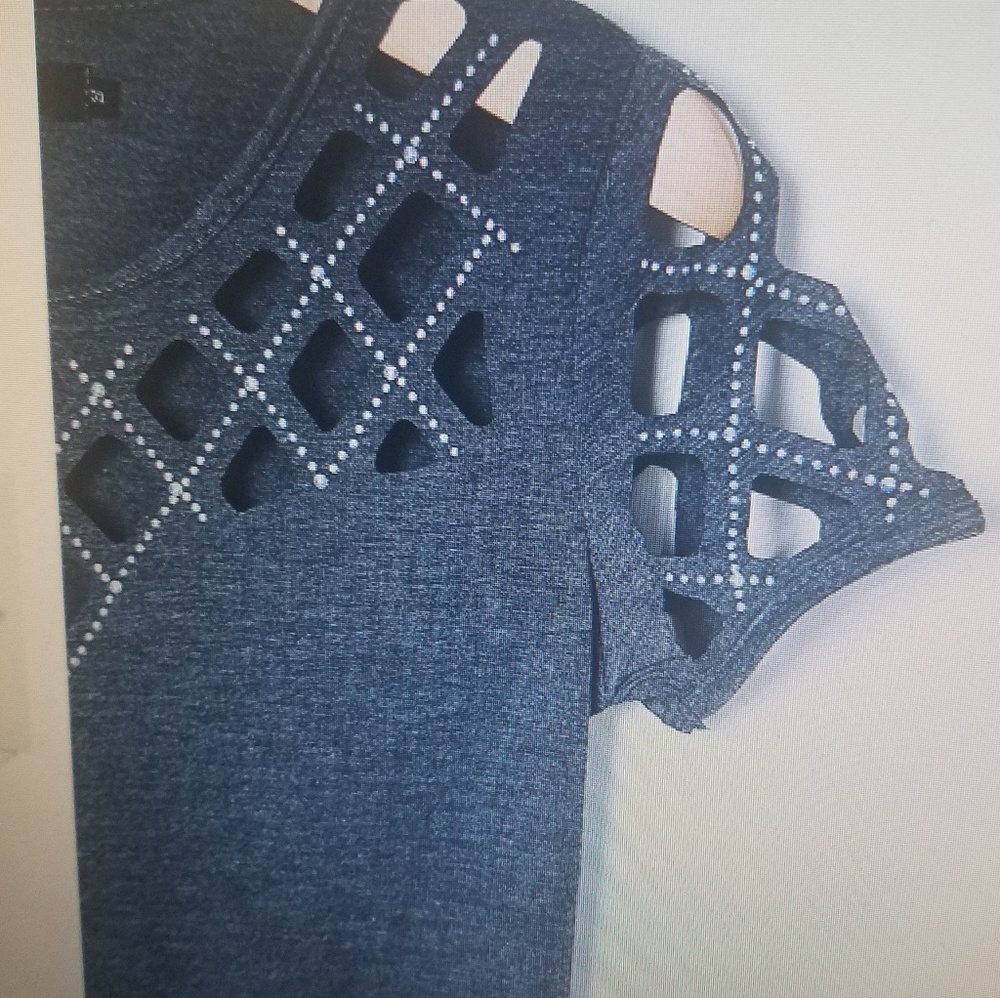 Studded out hollow top. - Picture 3 of 7